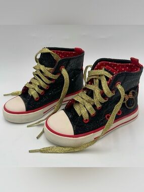 Disney Mickey Mouse Toddler High Tops with Bling
- Size 7